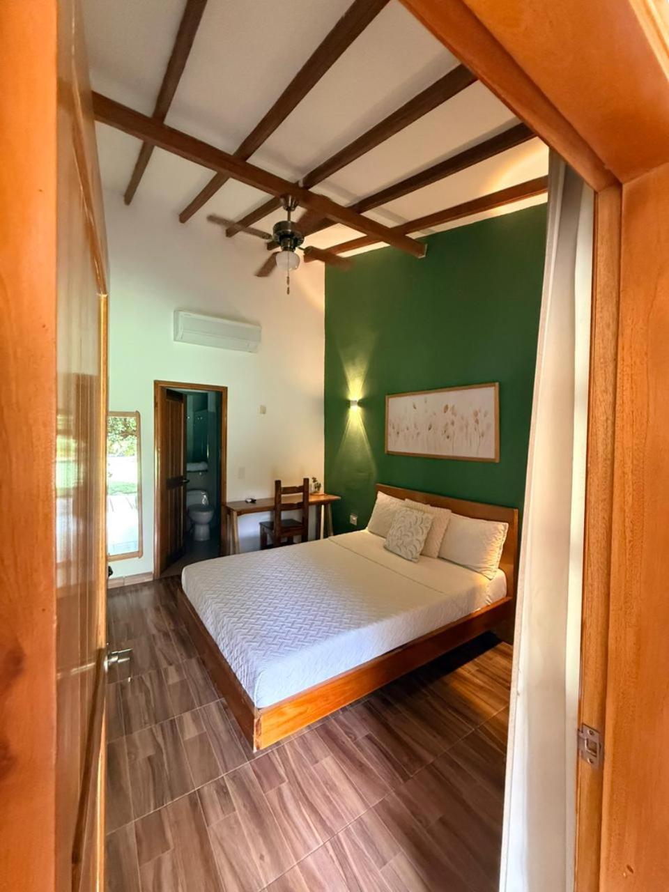 Standard Double Room,1747667839:JPEG