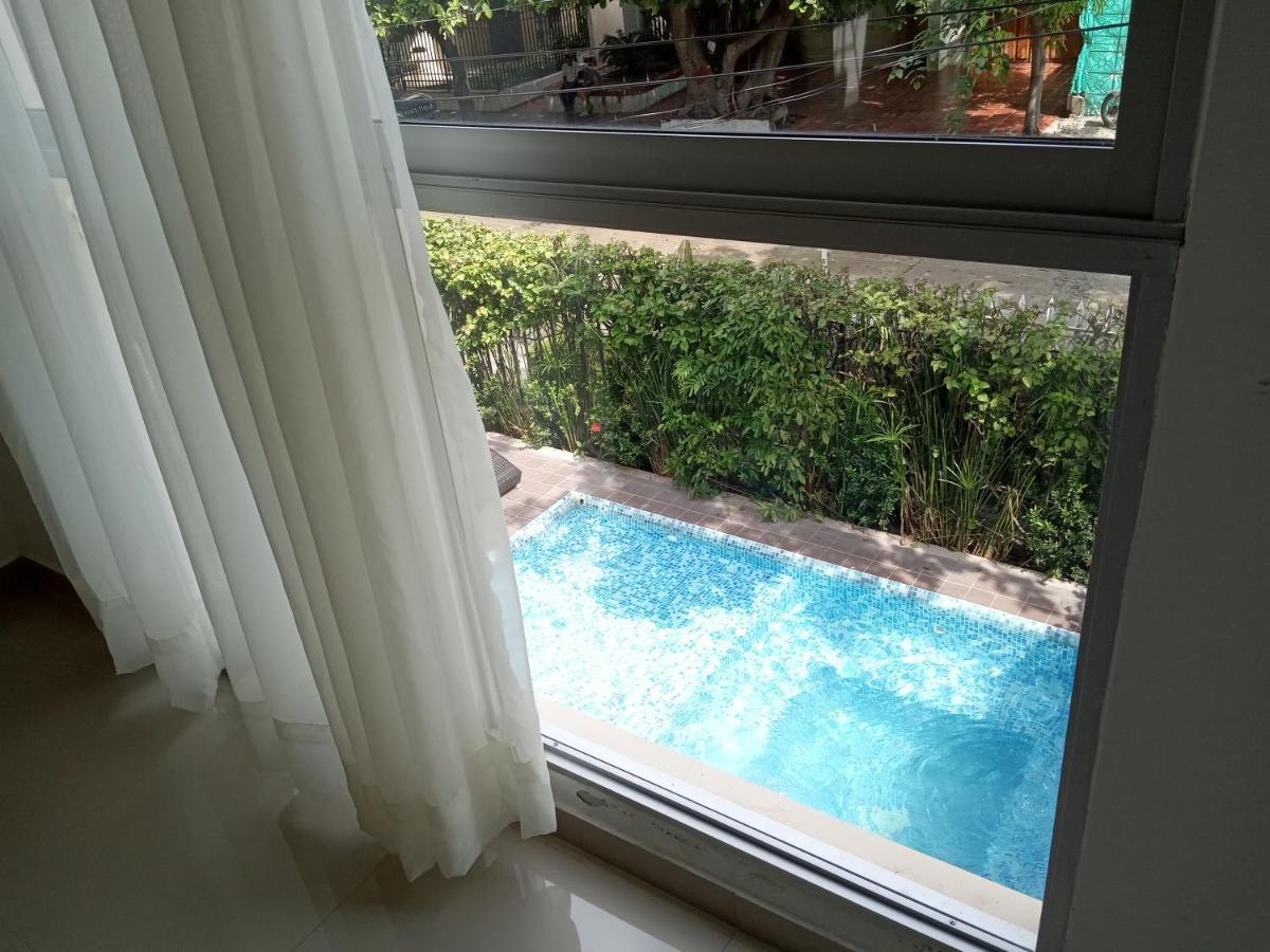 Double Room with Pool View,1305818563:JPEG