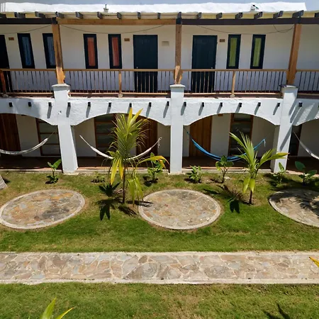 Hotel Sansiraka Suites By Geh Suites-3